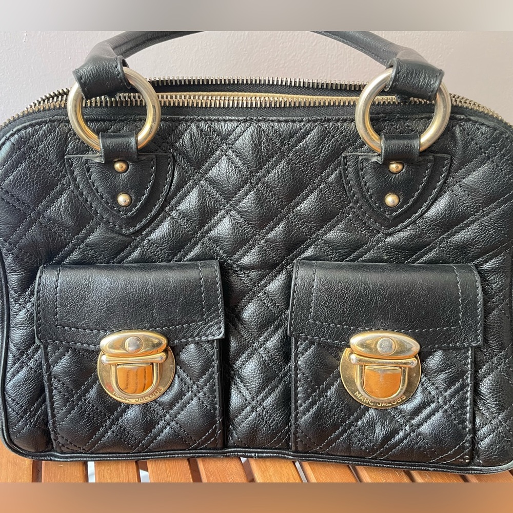 MARC JACOBS black quilted leather bag